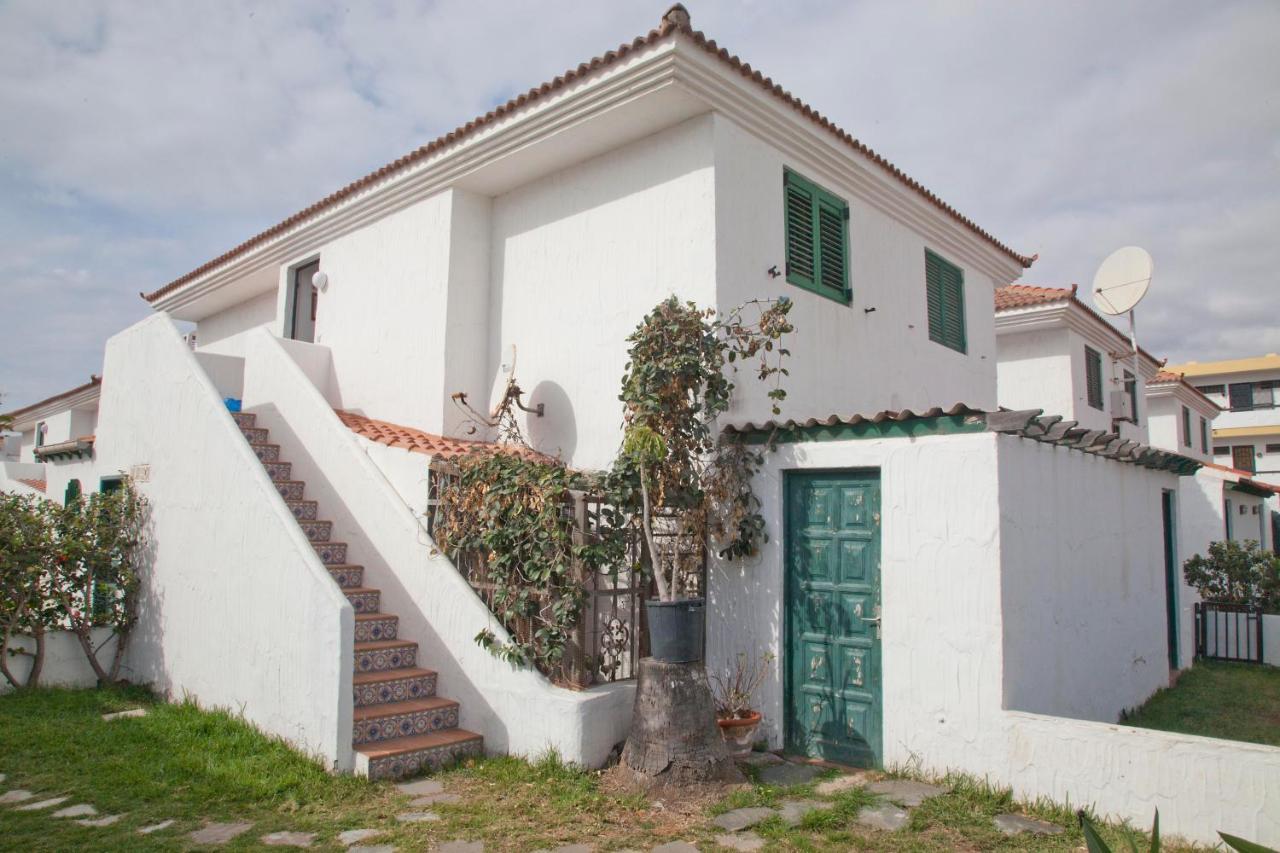 Apartamentos Las Gavias San Agustín Esterno foto